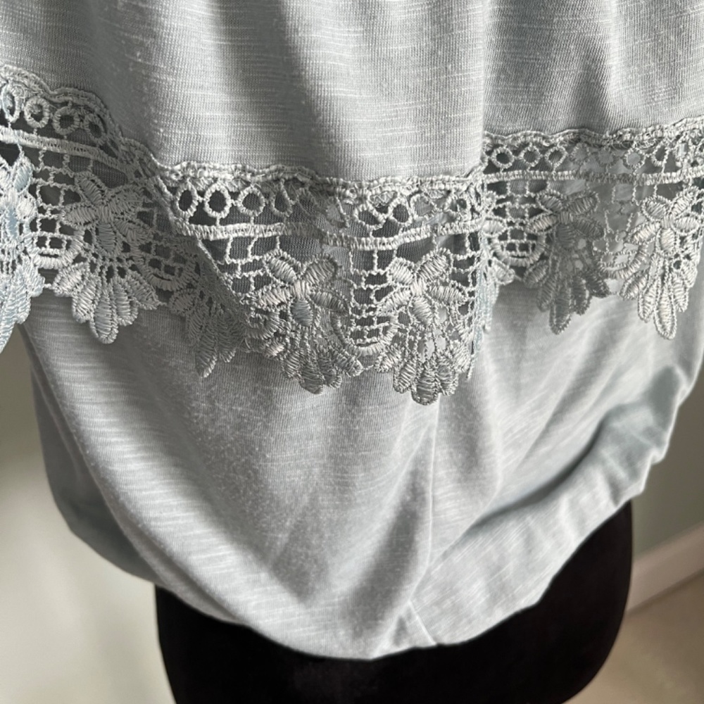 Paper & Tee Off Shoulder Ruffle top M - Picture 6 of 8